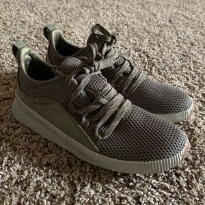 Sorel waterproof tennis shoes